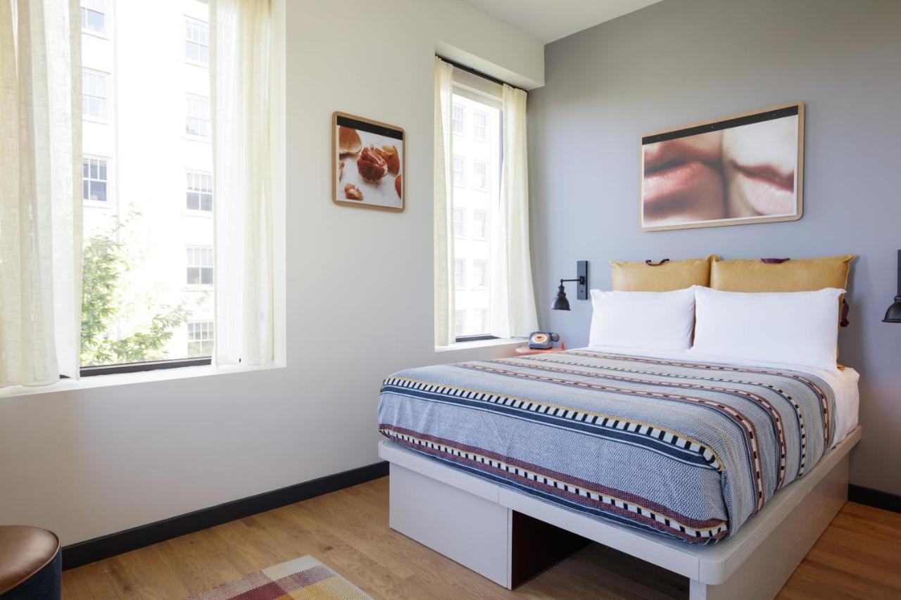 Moxy Richmond Downtown Hotell Rom bilde