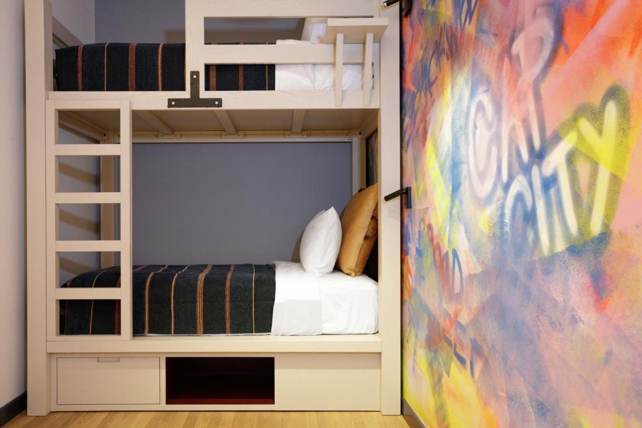 Moxy Richmond Downtown Hotell Eksteriør bilde